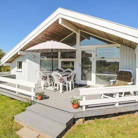 3 Bedroom Nice Home In Samso
