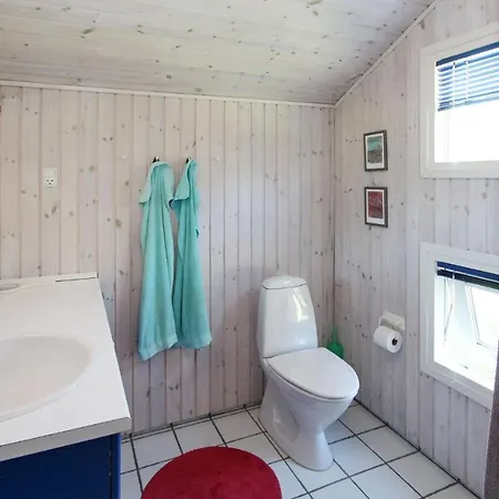 بيت للعطل 3 Bedroom Nice Home In Samso *
